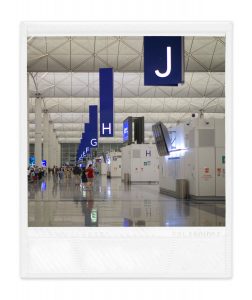 送機的1個晚上，離別故作輕鬆