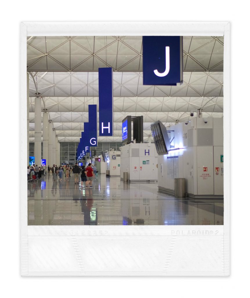 送機的1個晚上，離別故作輕鬆